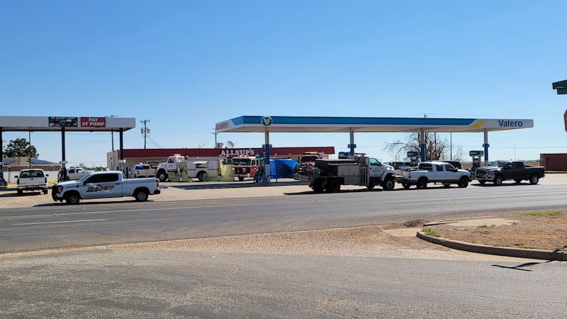 Driver suffers self-inflicted gunshot wound after pursuit in south Lubbock